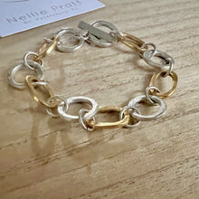 Load image into Gallery viewer, Mani on Central