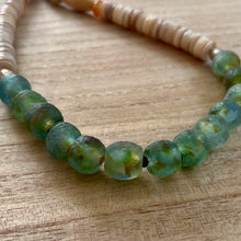 Load image into Gallery viewer, Instafamous