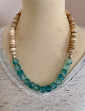 Load image into Gallery viewer, Instafamous