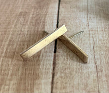 Load image into Gallery viewer, Rowdy Crowd
